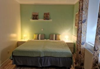 Rema Ferienwohnungen allows 18 year olds to book a room