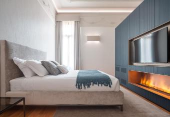 Ninfea Luxury Suites allows 18 year olds to book a room