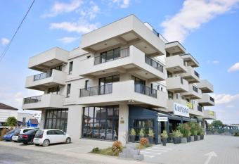 Grey Residence Apartments has Balcony rooms