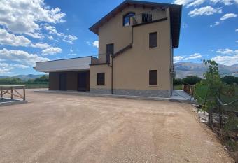 Agriturismo I 3 Fratelli allows 18 year olds to book a room