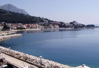 Apartments Waterfront IVAN 2 has Balcony rooms