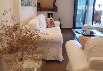 Helen of Troy House has Balcony rooms