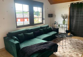 Spacieux appartement dans les hauteurs de li  ge has Balcony rooms