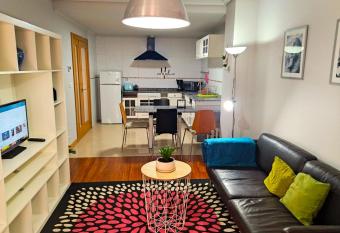 Sarria Live Apartamento 2 has Balcony rooms