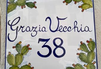 Grazia Vecchia 38 allows 18 year olds to book a room