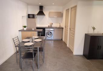 Coup de coeur allows 18 year olds to book a room