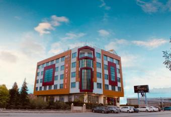 Inci Class Hotel has Balcony rooms