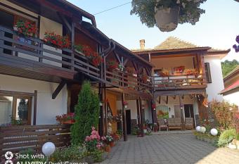 Pensiunea Liana has Balcony rooms