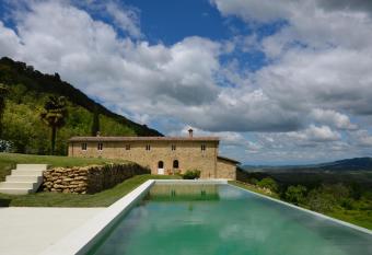 La Terminella allows 18 year olds to book a room