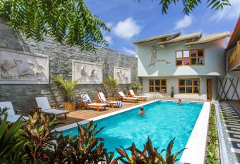 Kaani Village & Spa allows 18 year olds to book a room