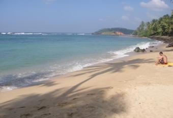 SunRay Rest - Beach View Homestay has Balcony rooms