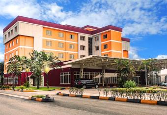 Heliconia Park Port Harcourt Hotel and Suites has Balcony rooms