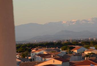 MontBarcares Le bon coin du Barcar  s allows 18 year olds to book a room