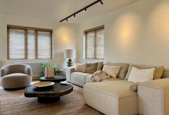 luxe appartement op topligging has Balcony rooms