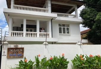 The Place to B&B - The Poolhouse has Balcony rooms