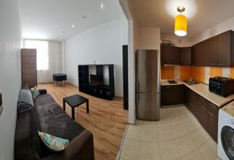 RIN Grand regim hotelier has rooms with a private hot tub