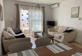 Ramblas 8 has Balcony rooms