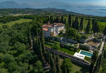 Eremus Relais has Balcony rooms