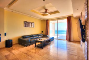 Break Water Point Penthouse 7th Floor has Balcony rooms