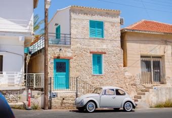 Santa Napa Guest House has Balcony rooms