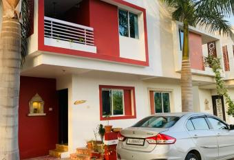 MeaRoh HomeStay-Cozy Deluxe Private Room has Balcony rooms