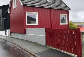 Cosy apartment in City Center med shared garden has Balcony rooms