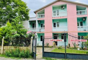 HOTEL- IAKOB has Balcony rooms