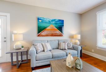 Serene Cove has Balcony rooms