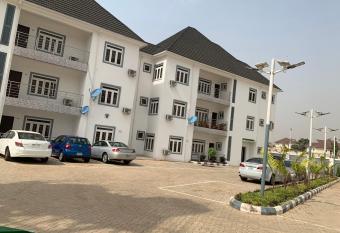 Oliqe apartment allows 18 year olds to book a room