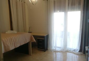 Stone Villa Aroni has Balcony rooms