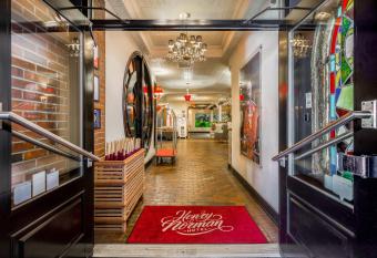 Henry Norman Hotel has Balcony rooms