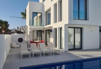 Casa C  zanne has Balcony rooms