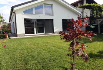 Morning Coffee has Balcony rooms