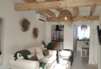 Beach and Sun , Centro Fuengirola, 2 minutos playa CON PARKING OPCIONAL has Balcony rooms