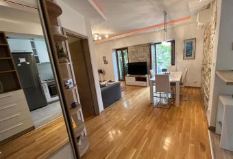 Apartment Old Town Ivo allows 18 year olds to book a room