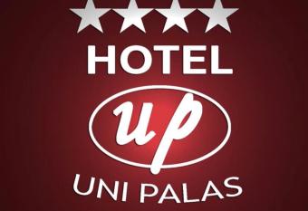 Uni Palas has Balcony rooms