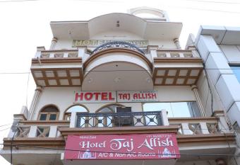 Hotel Taj Allish By WB Inn allows 18 year olds to book a room