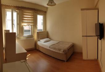 Dobula has Balcony rooms