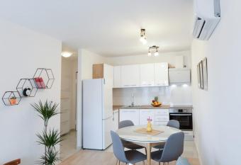 Apartment Apricus has Balcony rooms