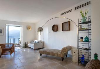 Casa Rubino - luxury apartment great views has Balcony rooms