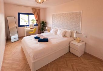 Arilvia, apartamento totalmente renovado en 2022 has Balcony rooms