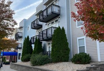 Washburn Hotel Suites has Balcony rooms