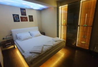 Nemos Gem has Balcony rooms