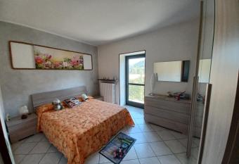 la Cambuse allows 18 year olds to book a room