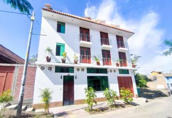 Sumaq Wari Hotel has Balcony rooms