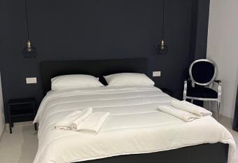 Residenza Marcelli has Balcony rooms