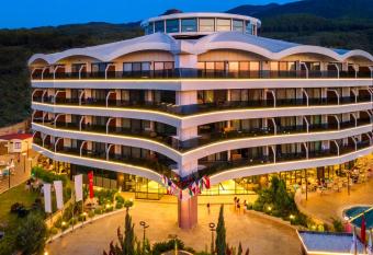 Seven For Life Thermal Hotel has Balcony rooms