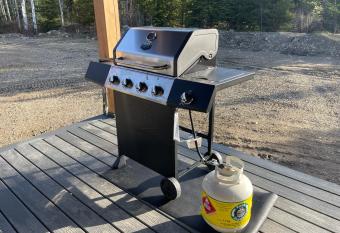 3 Bed Luxury Chalet w/ Private Hot Tub has rooms with a private hot tub