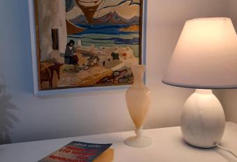 Rena s Traditional Aegean House by the Sea has Balcony rooms