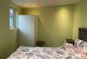 SUKHI HOUSE allows 18 year olds to book a room